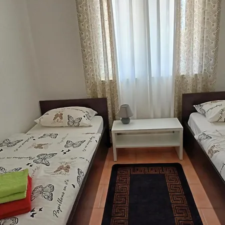 Casa Rossa Apartment
