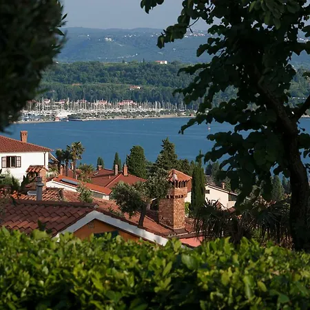 Casa Rossa * Portoroz